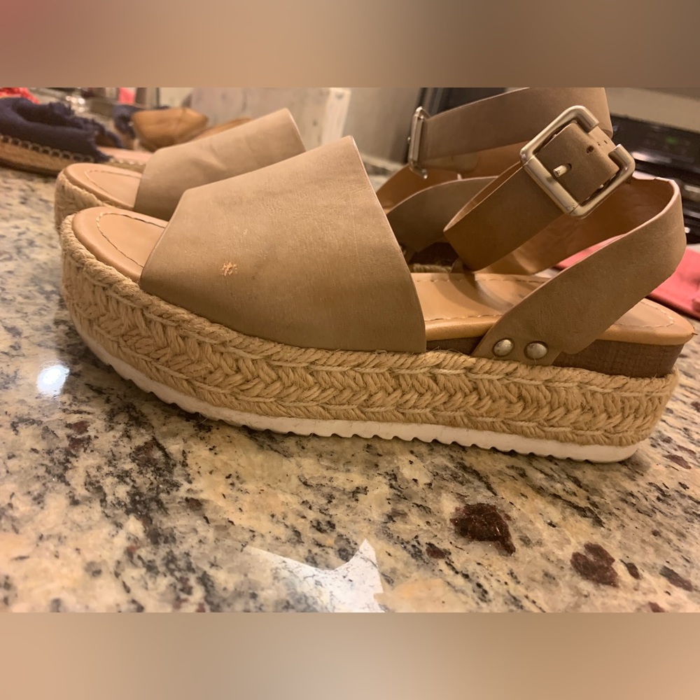 PLATFORM SANDALS